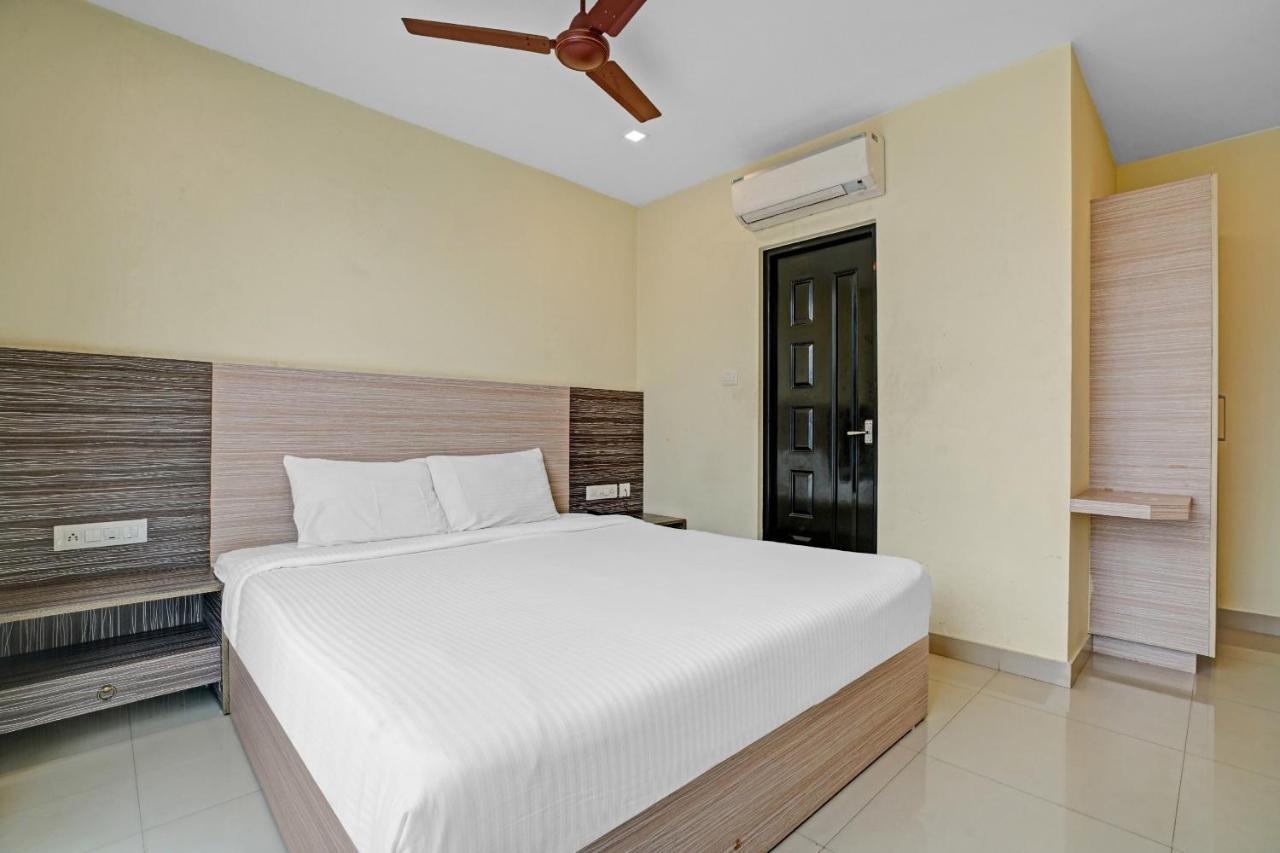 Capital O 87015 Hotel Al Salama Kochi 외부 사진