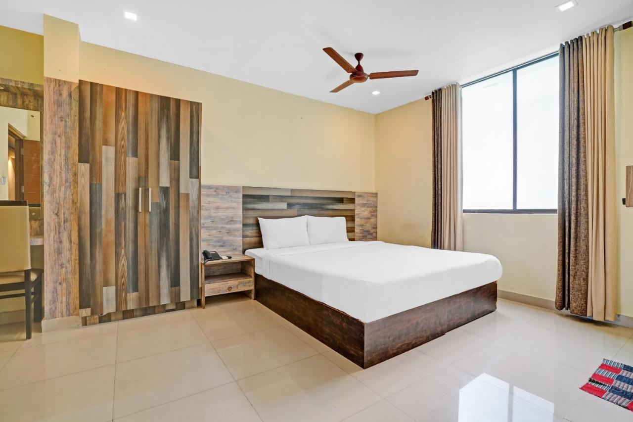 Capital O 87015 Hotel Al Salama Kochi 외부 사진