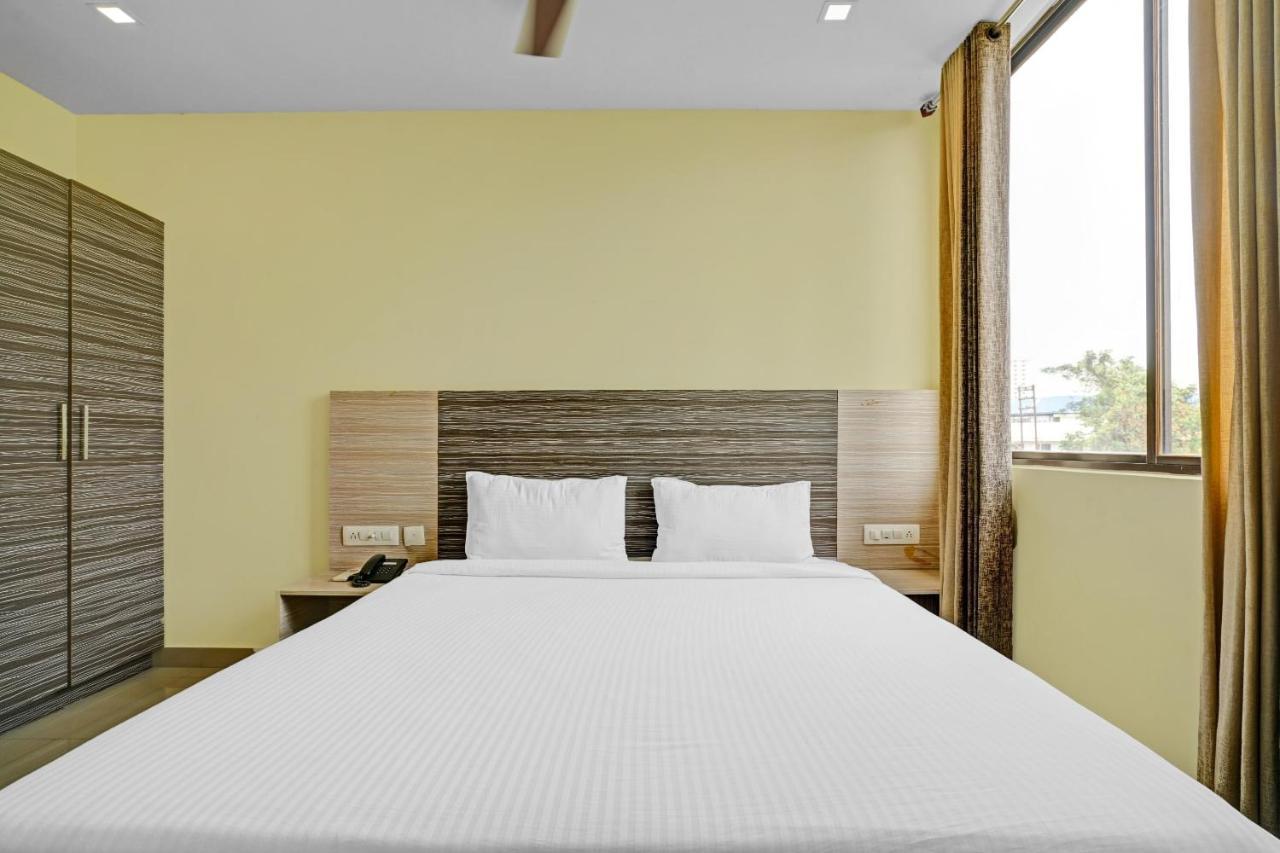Capital O 87015 Hotel Al Salama Kochi 외부 사진