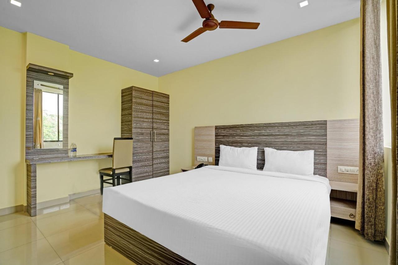 Capital O 87015 Hotel Al Salama Kochi 외부 사진